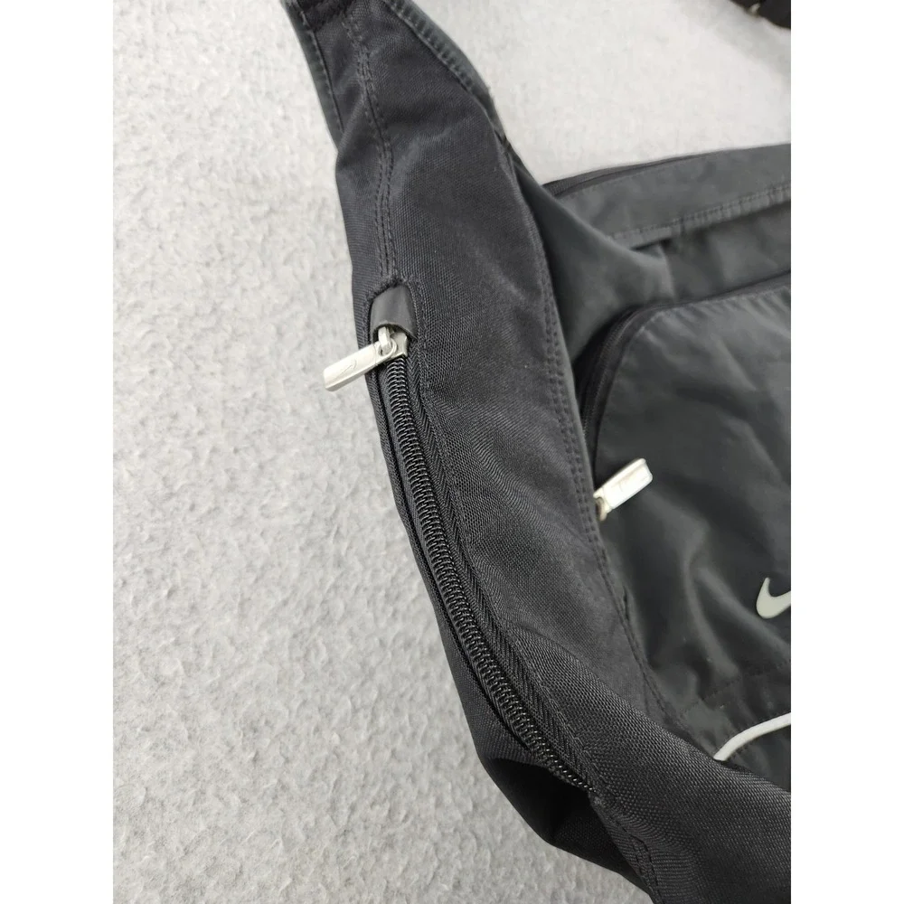 Vtg Nike‎ Y2K Crossbody Bag Duffle Shoulder Gym Workout Travel Carry On Gorpcore